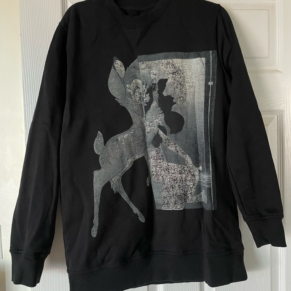 Authentic Givenchy Bambi Pullover black Med size 😆